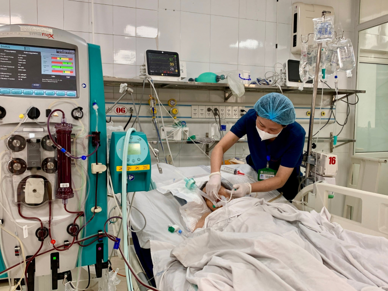 Nữ điều dưỡng hồi sức cấp cứu - Những hy sinh thầm lặng -0