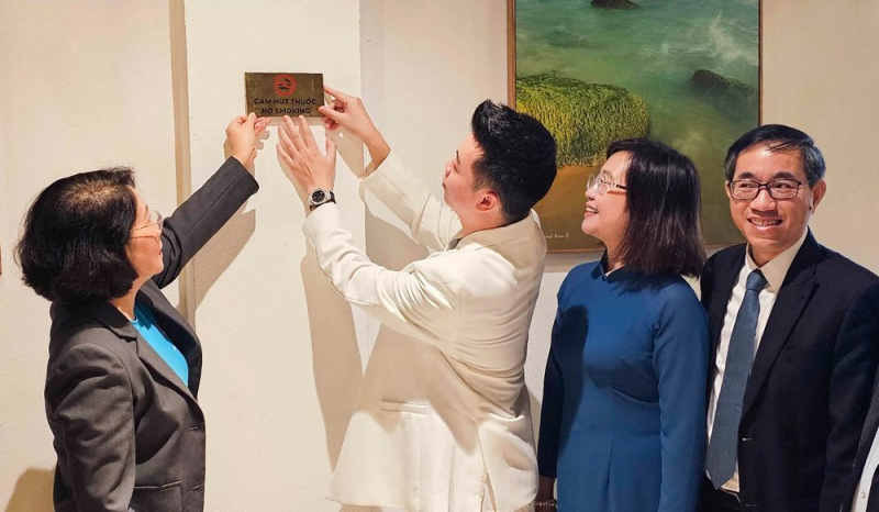 Nâng cao nhận thức cho du khách về lợi ích của môi trường không khói thuốc -0