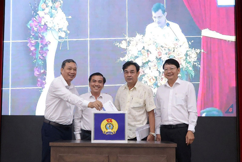 EVNSPC đóng góp gần 10 tỷ đồng ủng hộ khắc phục hậu quả bão lũ và nhân dân Cuba -0