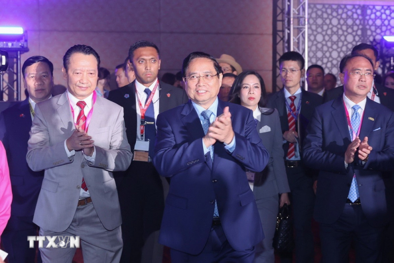 Thủ tướng dự đối thoại cấp cao tại Hội nghị Thượng đỉnh Kinh doanh-đầu tư ASEAN -0