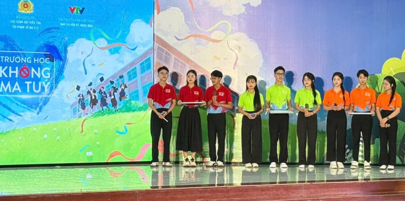 Hàng ngàn học sinh sôi nổi cùng cuộc thi “Trường học không ma tuý năm 2025” -0