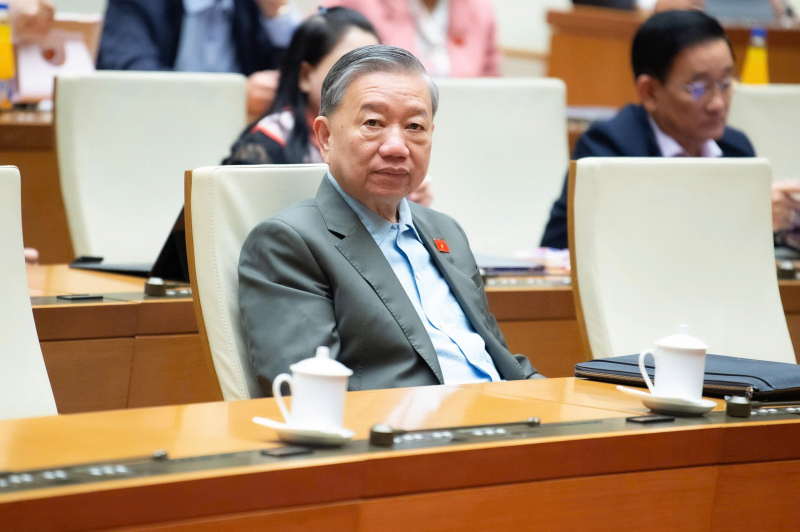 202510270901009904_z7159079278758_0cd06ea53be5e2715cb71412543013db.jpg -1