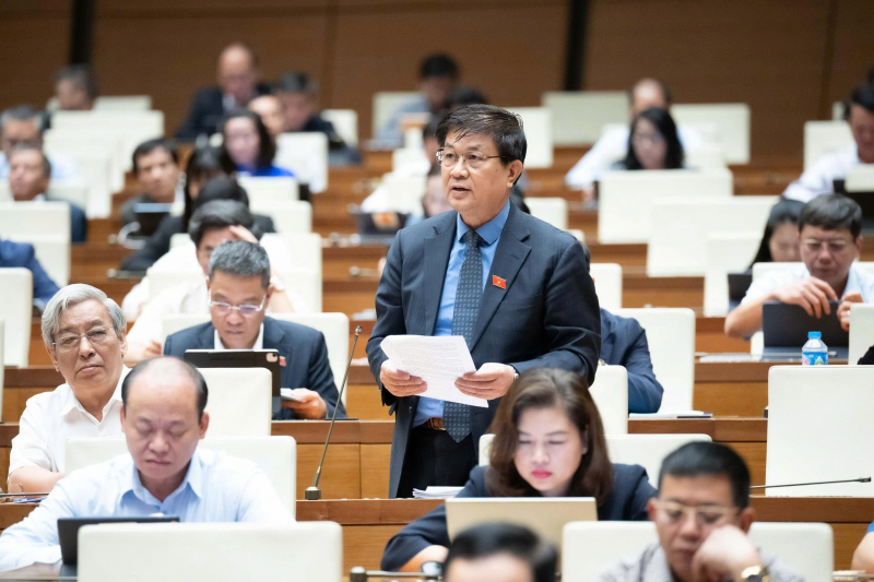 202510271004347734_z7159347776682_5cb6148e89642715285c71d6994cd7f4.jpg -0