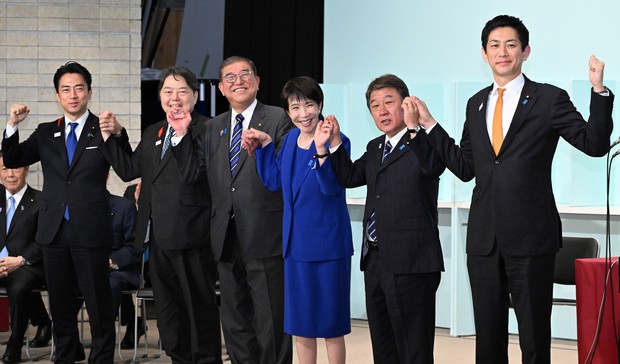 3_ldp members and takaichi.jpg -3