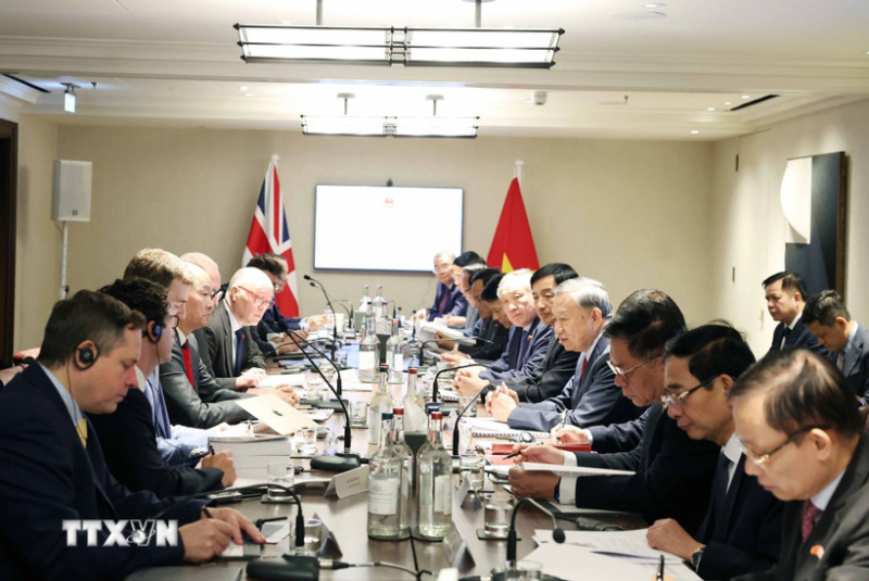 Tổng Bí thư Tô Lâm dự tọa đàm về công nghệ AI và chip bán dẫn tại Anh -0