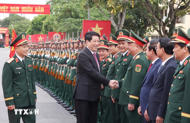 Chủ tịch nước: Xây dựng Lực lượng vũ trang Quân khu 3 chính quy, tinh nhuệ -0