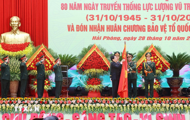 Chủ tịch nước: Xây dựng Lực lượng vũ trang Quân khu 3 chính quy, tinh nhuệ -0