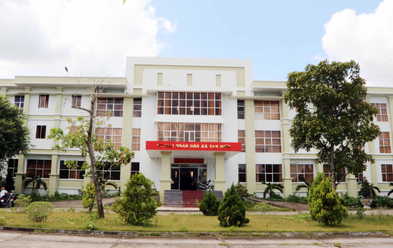 Cán bộ Lao động Thương binh và Xã hội cấu kết nhân viên bưu điện chiếm đoạt tiền trợ cấp xã hội -0