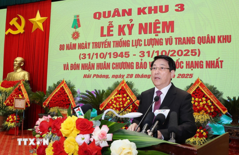 Chủ tịch nước: Xây dựng Lực lượng vũ trang Quân khu 3 chính quy, tinh nhuệ -0