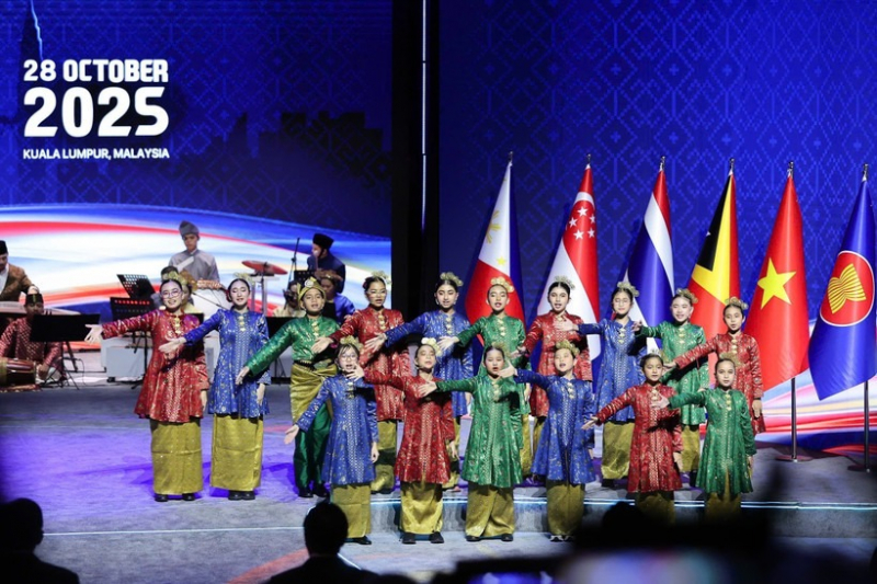 Prime Minister Pham Minh Chinh attends closing ceremony of 47th ASEAN Summit -0