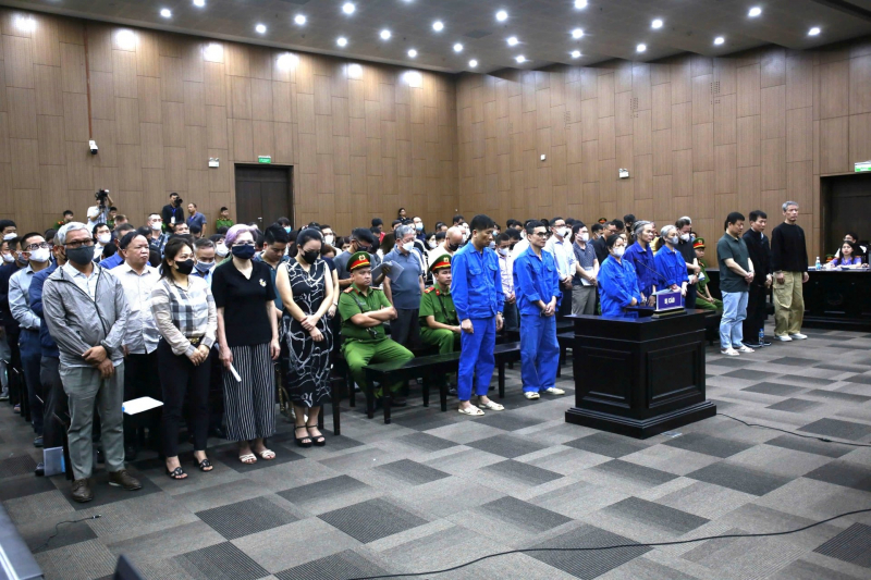 Cựu Phó Chủ tịch UBND tỉnh Phú Thọ Hồ Đại Dũng vắng mặt trong phiên xử vụ đánh bạc tại Khách sạn Pullman Hà Nội -0