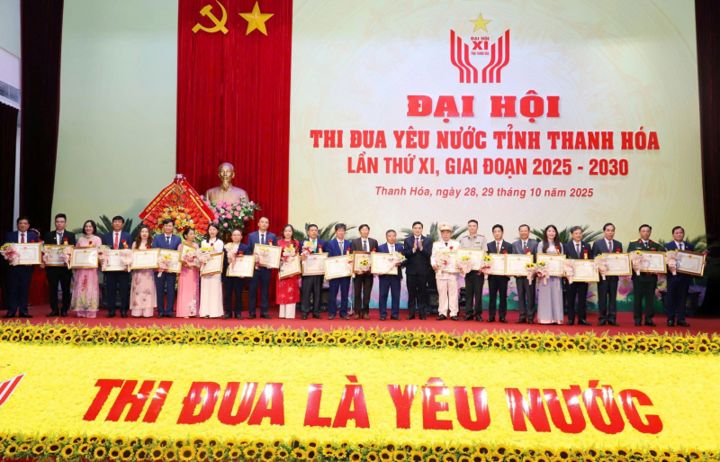 Lan tỏa phong trào thi đua yêu nước, khơi dậy khát vọng phát triển Thanh Hóa -0