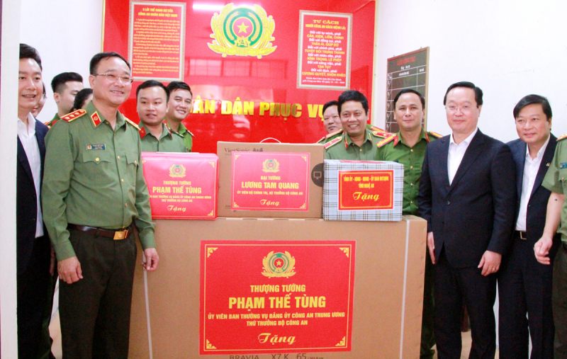 Thứ trưởng Phạm Thế Tùng dự Lễ khởi công xây dựng Toà nhà khám chữa bệnh Trung tâm y tế Tương Dương -0