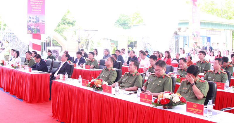 Thứ trưởng Phạm Thế Tùng dự Lễ khởi công xây dựng Toà nhà khám chữa bệnh Trung tâm y tế Tương Dương -0