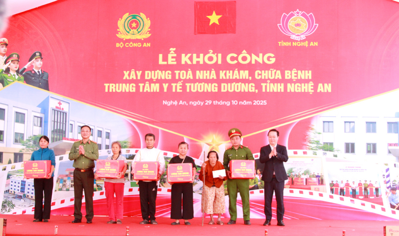 Thứ trưởng Phạm Thế Tùng dự Lễ khởi công xây dựng Toà nhà khám chữa bệnh Trung tâm y tế Tương Dương -0