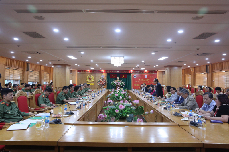 Ký kết thoả thuận hợp tác giữ Bệnh viện 19-8 và Trường Đại học Y Hà Nội -0