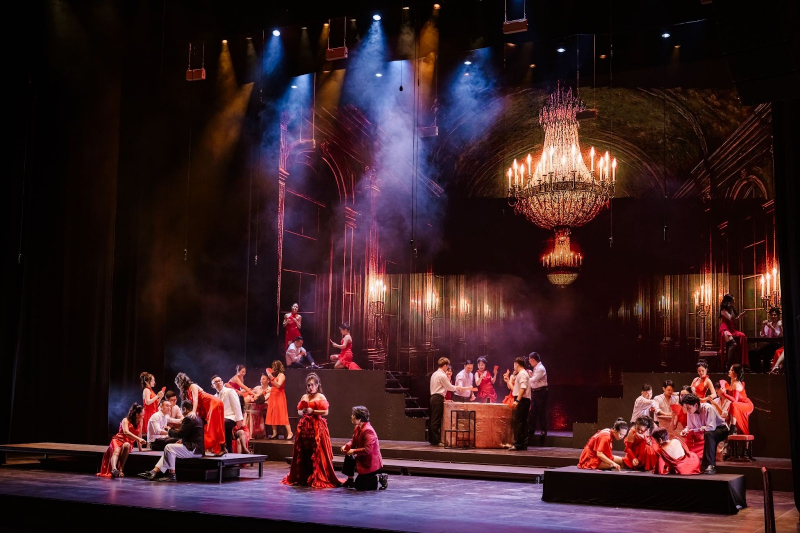 Khán giả Thủ đô “hòa mình” vào dòng chảy cảm xúc mãnh liệt của La Traviata -0