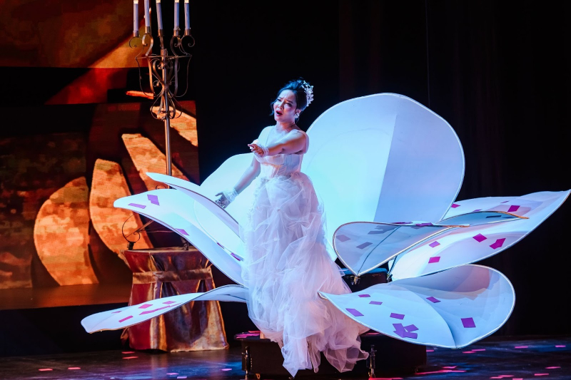 Khán giả Thủ đô “hòa mình” vào dòng chảy cảm xúc mãnh liệt của La Traviata -3