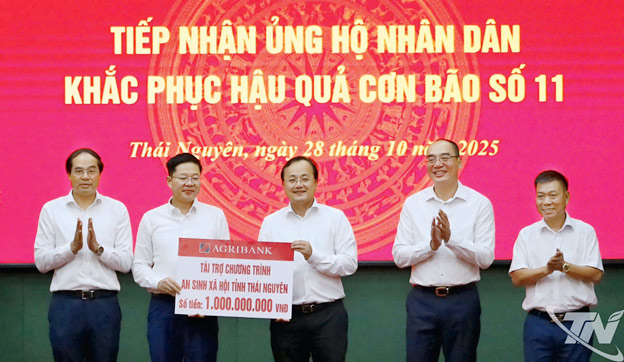 Agribank hỗ trợ người dân Thái Nguyên khắc phục hậu quả thiên tai -0