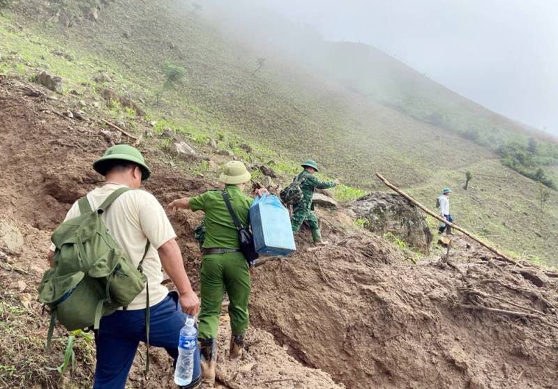 Tr 10-12 báo ĐB - “Lúc dân cần, lúc dân khó, có Công an” -0