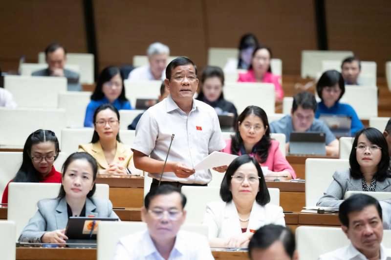 202510300839054597_z7169728611810_0b41f957b58156d554d9aeac869f08c7.jpg -0