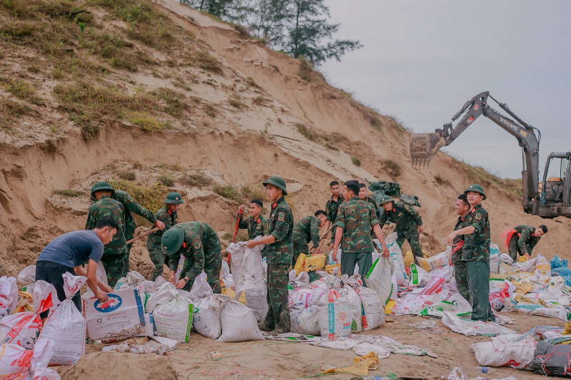 Không để người dân bị thiếu thốn, cô lập trong thiên tai -0