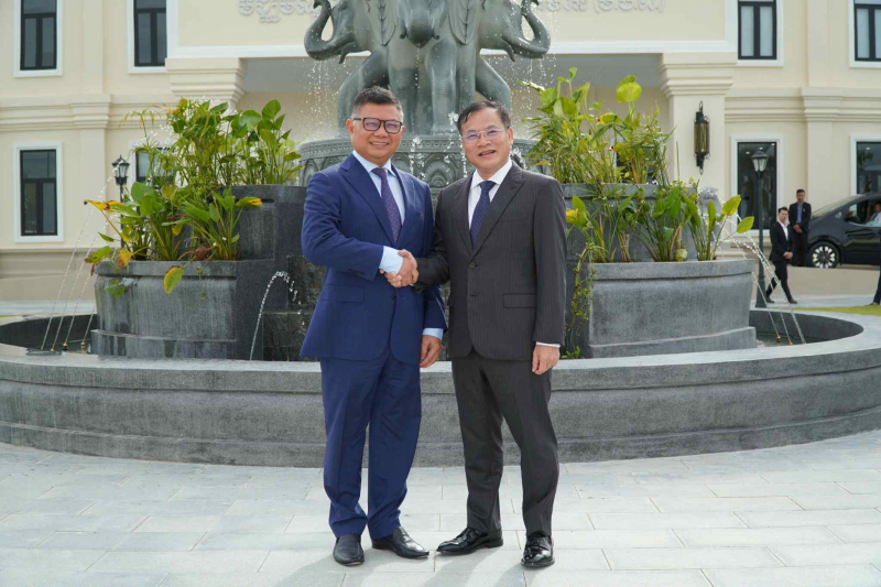 Thứ trưởng Nguyễn Văn Long làm việc Bộ trưởng cấp cao, Giám đốc Trung tâm quốc gia Công nghệ, Thông tin Campuchia -3