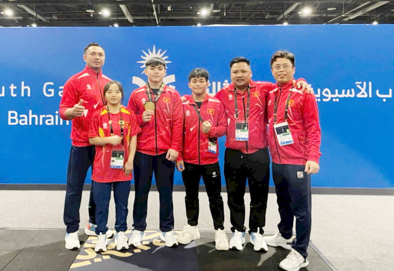 תמיכה בדור הבא של מרימי משקולות וייטנאמים -0