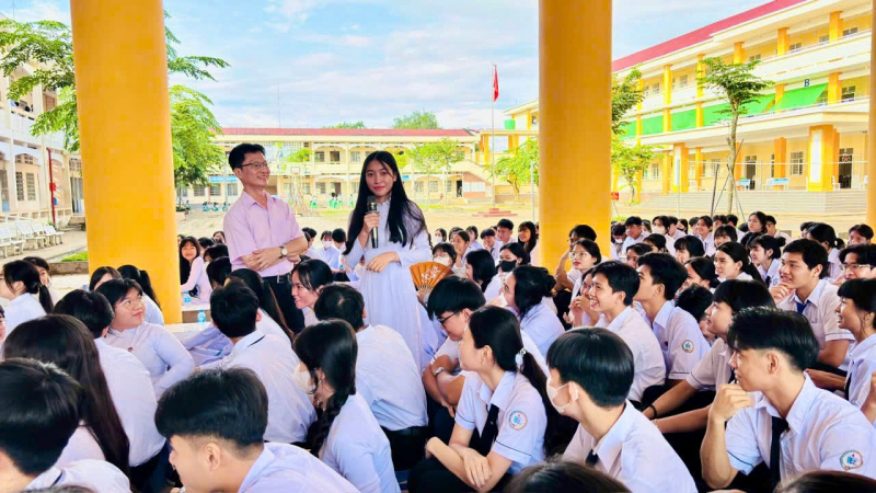 Đẩy mạnh tuyên truyền tác hại của thuốc lá đến trường học, nhà máy -0