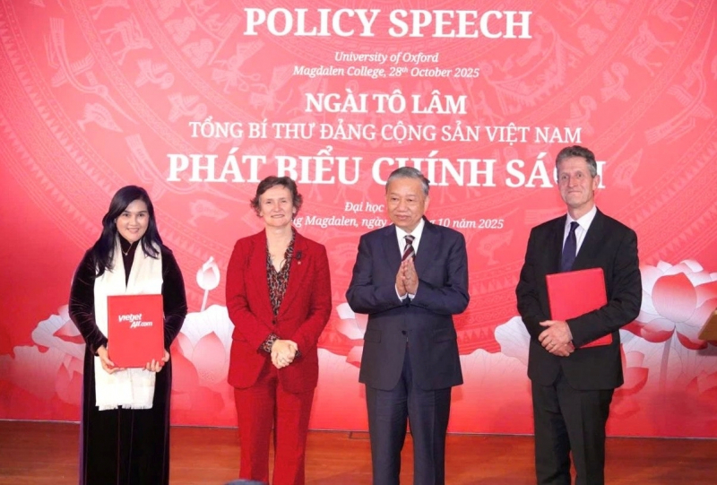 Vietjet và Đại học Oxford công bố kết quả nghiên cứu Net Zero cho hàng không toàn cầu -0