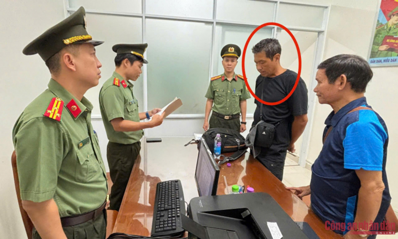 Trục xuất đối tượng mua bán 670kg heroin đang bị truy nã đỏ quốc tế -0