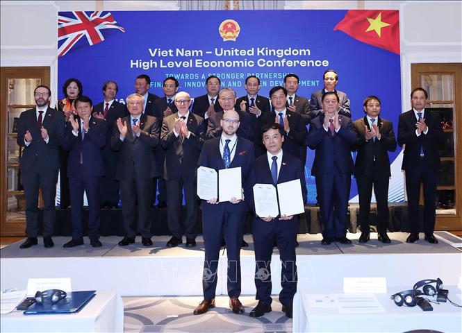 Tổng Bí thư Tô Lâm dự Hội nghị Kinh tế Cấp cao Việt Nam - Anh -4