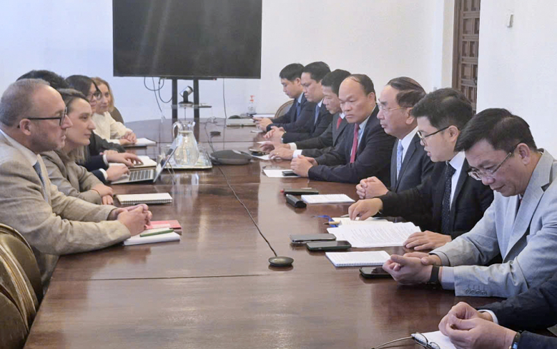 Học hỏi quản trị bảo tàng châu Âu để kể chuyện lịch sử CAND hấp dẫn hơn -0