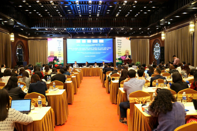 Giải pháp nào để phát triển công nghiệp văn hoá gắn với du lịch bền vững? -0