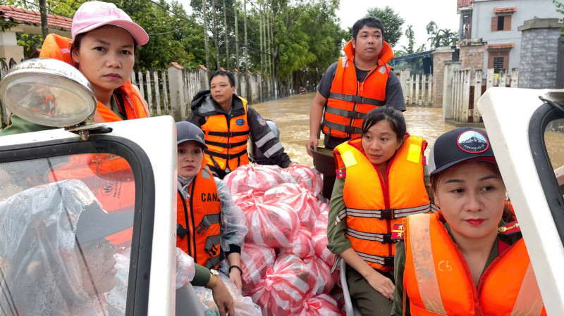 Bệnh viện 199 và Đoàn Cảnh sát đặc nhiệm số 3: Hành trình nhân ái giữa biển nước -0