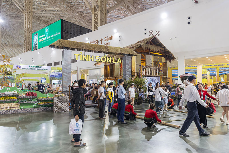 Hành trình khám phá “Việt Nam thu nhỏ” giữa lòng VEC -0