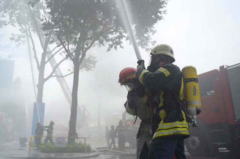 មនុស្សជាង 3,000 នាក់បានចូលរួមក្នុងសមយុទ្ធពន្លត់អគ្គីភ័យ និងជួយសង្គ្រោះនៅអគារ Saigon Centre-2។