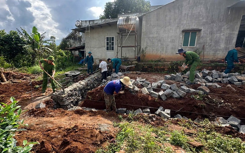 Bàn giao 3 căn nhà đầu tiên trong đợt 2 triển khai công tác xóa nhà tạm ở Lâm Đồng -0