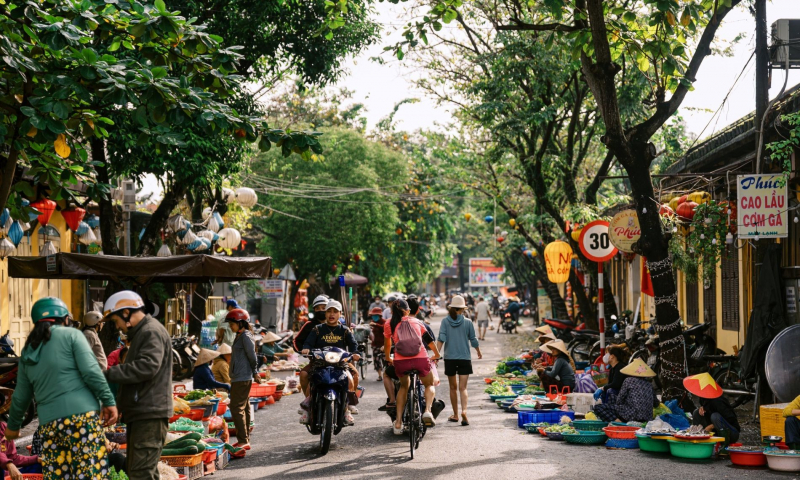 “ที่ไหนน้ำลด เราย้ายไปที่นั่น” – ฮอยอันลงมติฟื้นฟูย่านเมืองเก่าหลังน้ำท่วมเป็นเอกฉันท์ -0