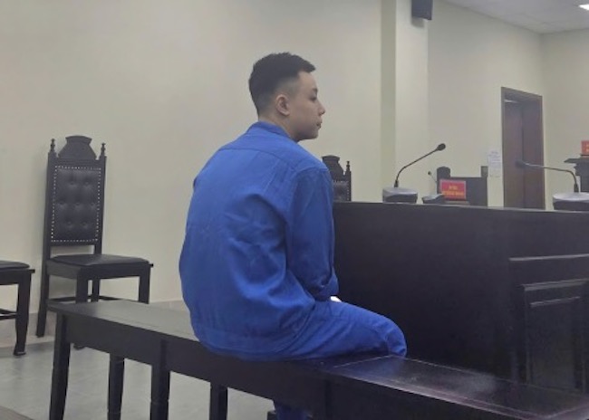 Dùng vũ lực bắt cóc em họ để tống tiền sau khi thua bạc, lĩnh 19 năm tù  -0