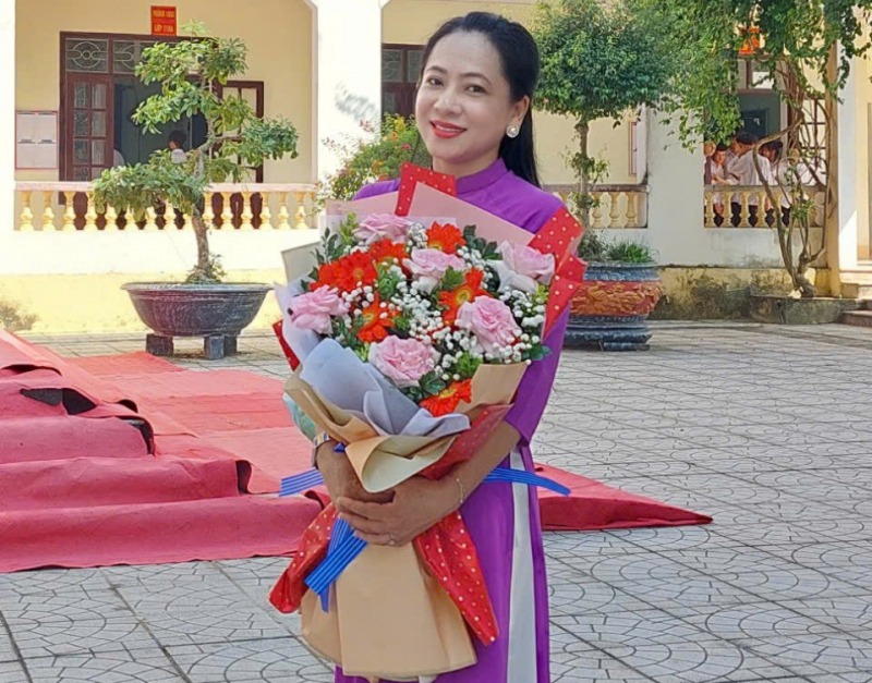 Cô giáo dạy văn 25 năm sống chung với HIV - Nghị lực kiên cường truyền cảm hứng! -0