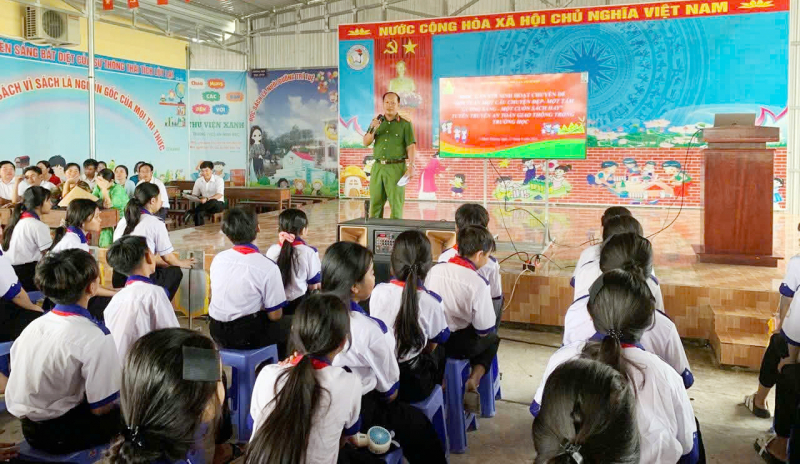 Đổi mới phương thức tuyên truyền  ở vùng U Minh Thượng -0