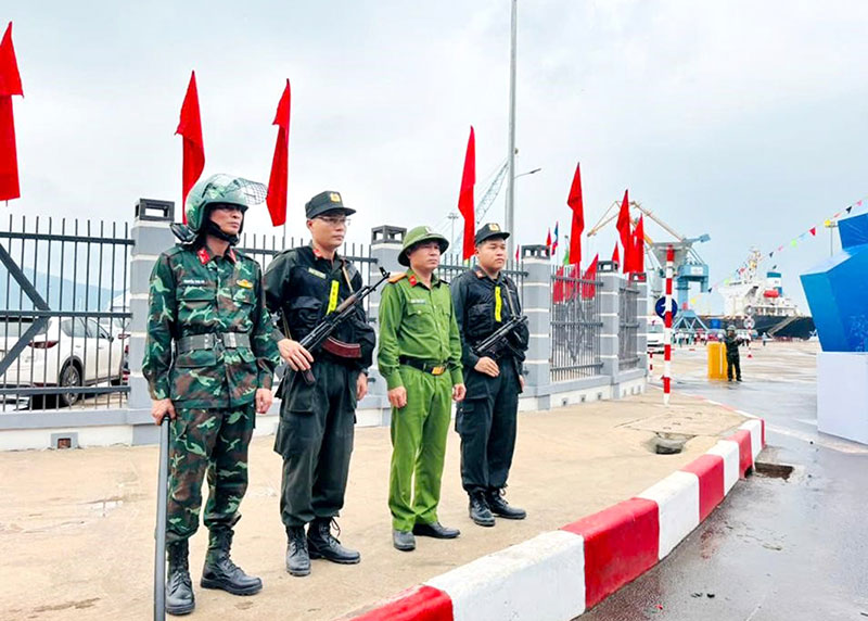 Giữ bình yên để “trái tim kinh tế” Vũng Áng phát triển -0