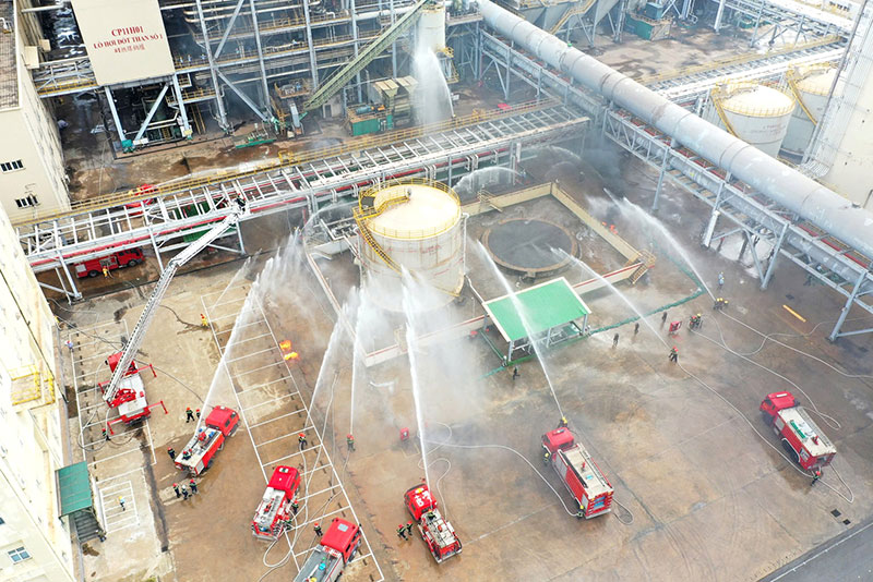 Giữ bình yên để “trái tim kinh tế” Vũng Áng phát triển -0