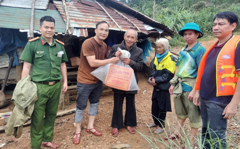 Khẳng định vai trò của lực lượng Công an trong ứng phó cơn “đại hồng thủy” -0