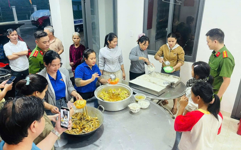 Khẳng định vai trò của lực lượng Công an trong ứng phó cơn “đại hồng thủy” -0