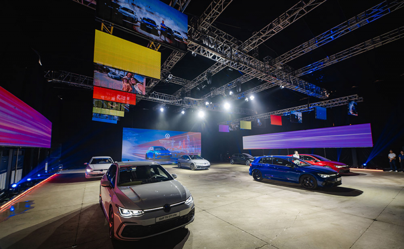 Huyền thoại vượt thời gian Volkswagen Golf chính thức ra mắt tại Việt Nam -0