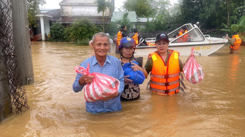 Đà Nẵng: Chi 200 tỷ đồng hỗ trợ trực tiếp người dân bị thiệt hại và khắc phục các công trình hạ tầng sau mưa lũ -0