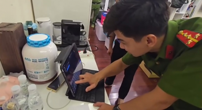 Khám xét nơi ở trong khu biệt thự của diễn viên Trương Ngọc Ánh  -3