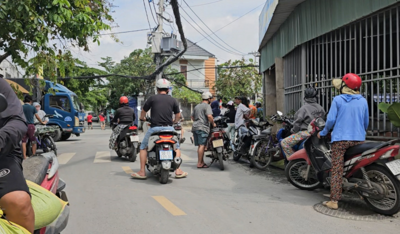 Het ontbonden lichaam van een meisje werd gevonden in de kofferbak van een auto die langs de kant van de weg geparkeerd stond -0